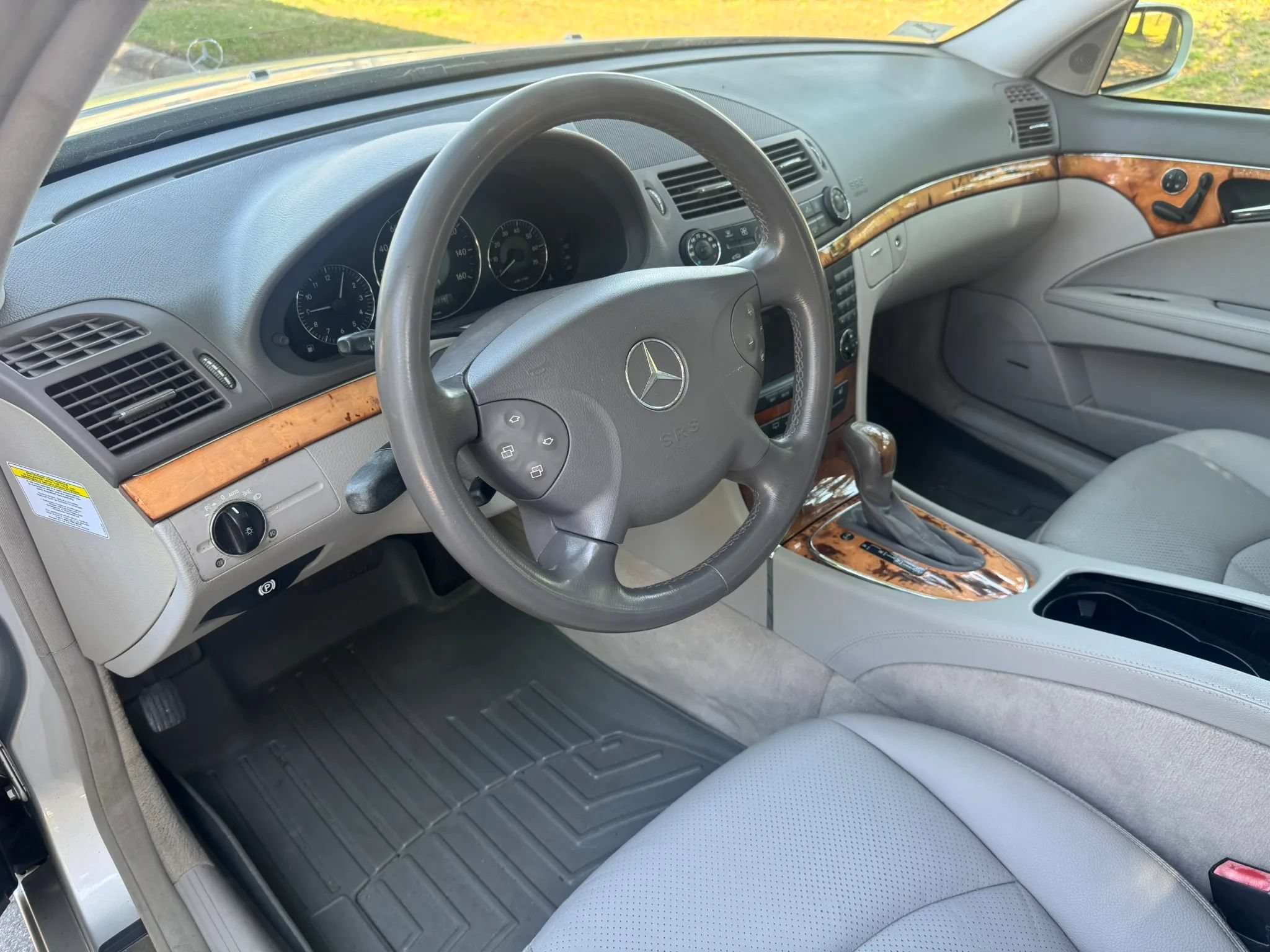 Used 2006 Mercedes-Benz E 350 4MATIC Wagon image 16