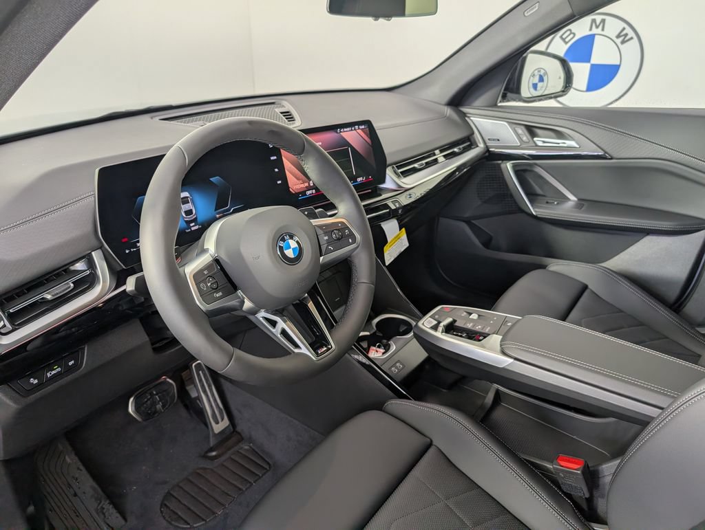 New 2026 BMW X2 xDrive28i w/ M Sport Package AWD/4WD image 11