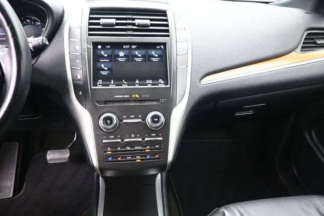 Used 2019 Lincoln MKC Reserve FWD image 3