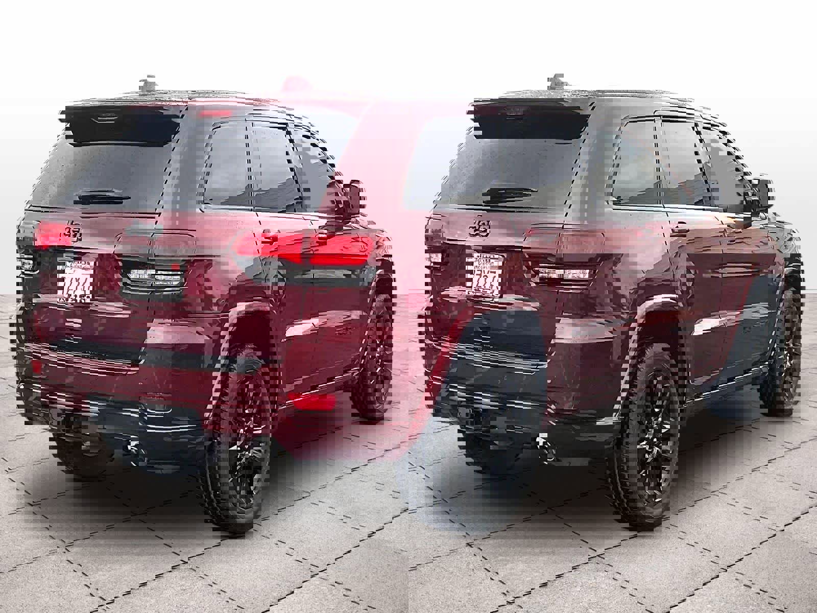 Used 2017 Jeep Grand Cherokee Altitude image 14