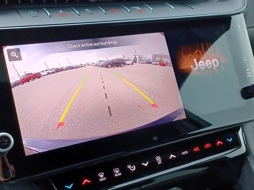 New 2026 Jeep Grand Cherokee Altitude AWD/4WD image 19