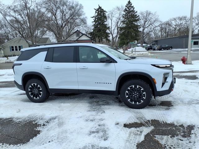 New 2026 Chevrolet Traverse Z71 w/ Enhanced Driving Package image 2