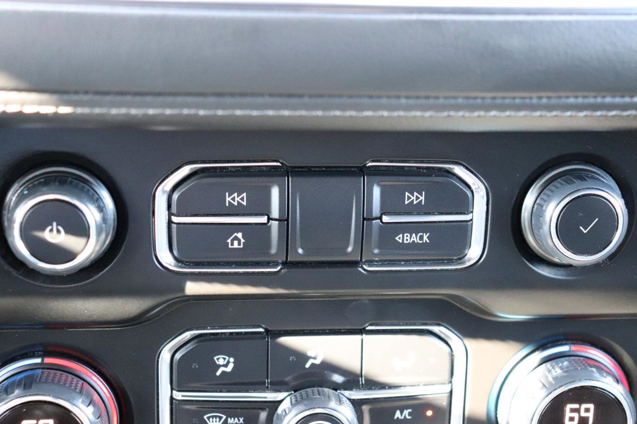 Used 2024 Chevrolet Tahoe LT AWD/4WD image 41