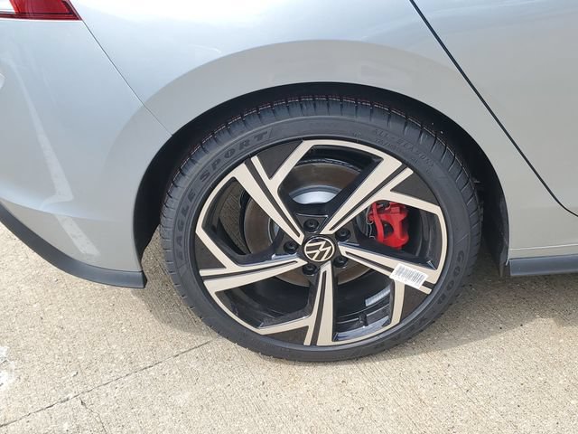 New 2026 Volkswagen GTI SE FWD image 5