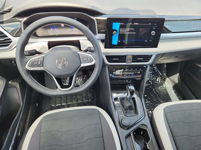 New 2026 Volkswagen Taos SE AWD/4WD image 9
