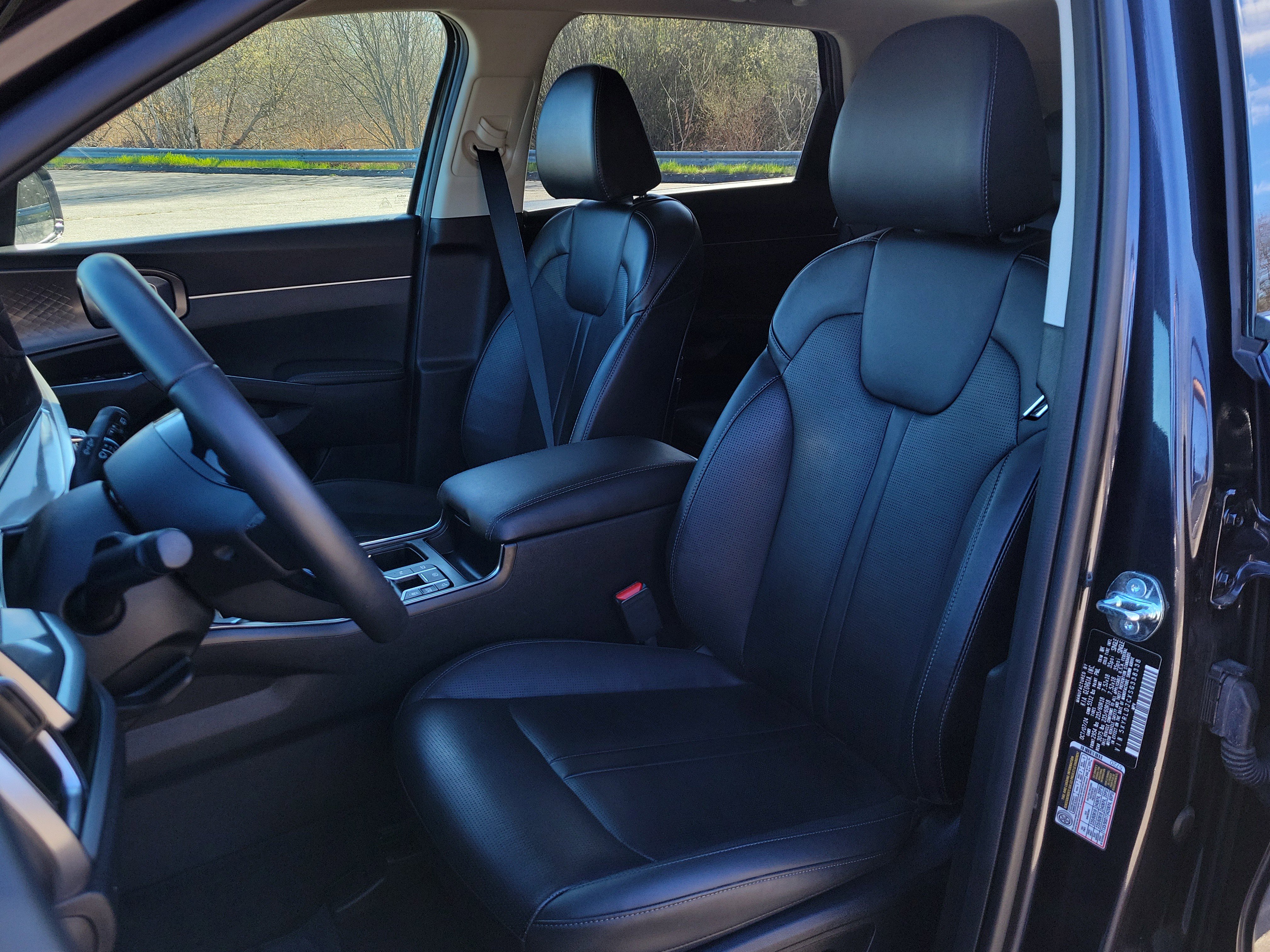 Used 2025 Kia Sorento S w/ Panoramic Sunroof Package AWD/4WD image 14