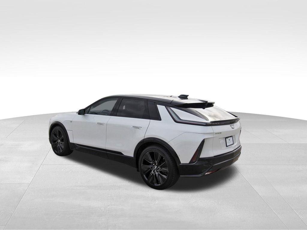 New 2025 Cadillac Lyriq Sport w/ Nappa Leather Package video 3