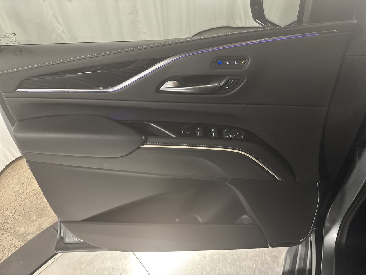 Used 2024 Cadillac Escalade Sport image 21