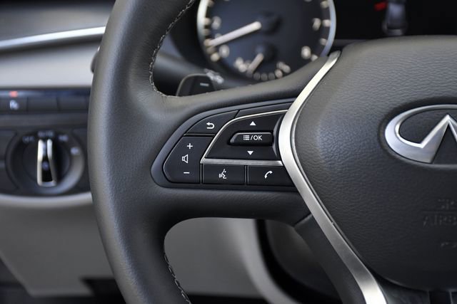 Used 2025 INFINITI QX50 Luxe image 8