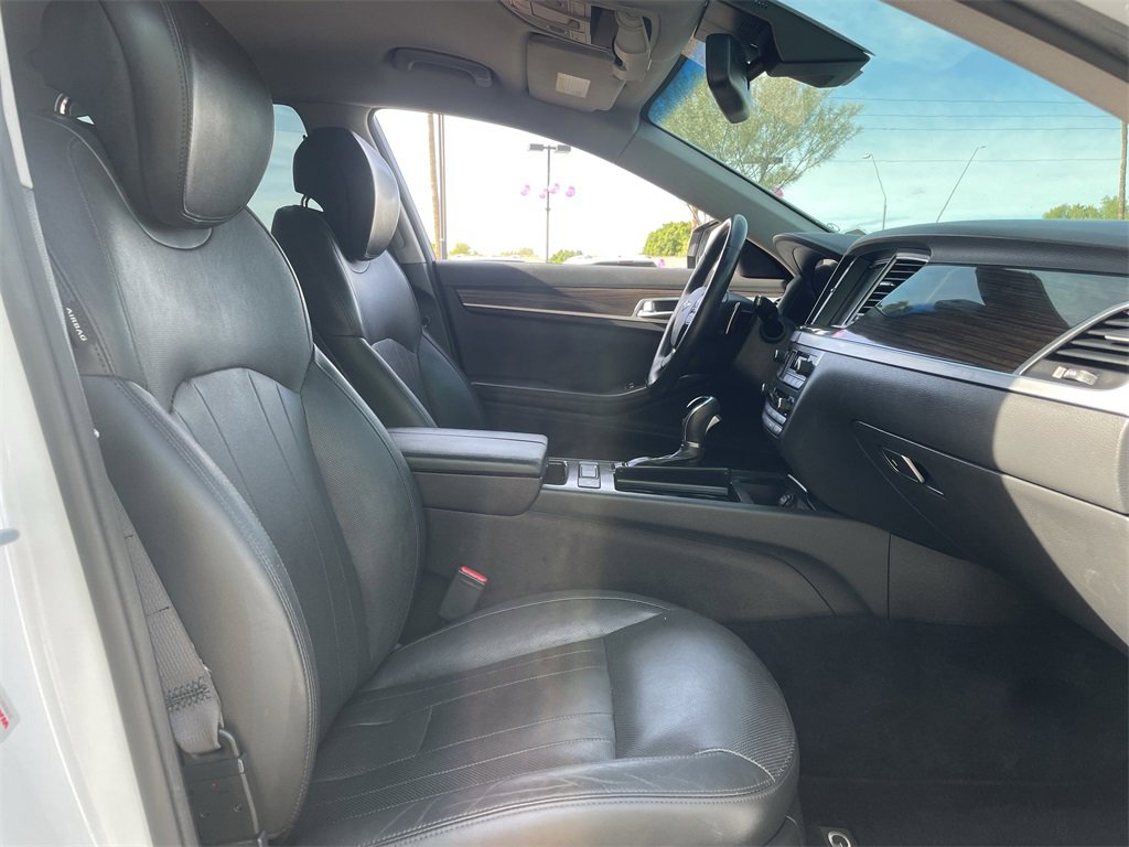 Used 2017 Genesis G80 3.8 image 11