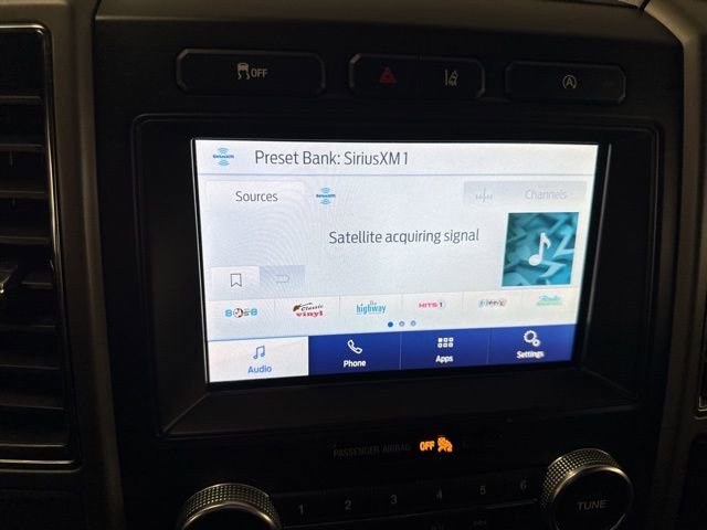 Used 2021 Ford Expedition XLT image 25