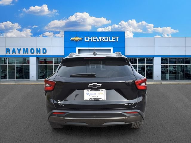 Certified 2025 Chevrolet Trax ACTIV w/ Driver Confidence Package FWD image 4