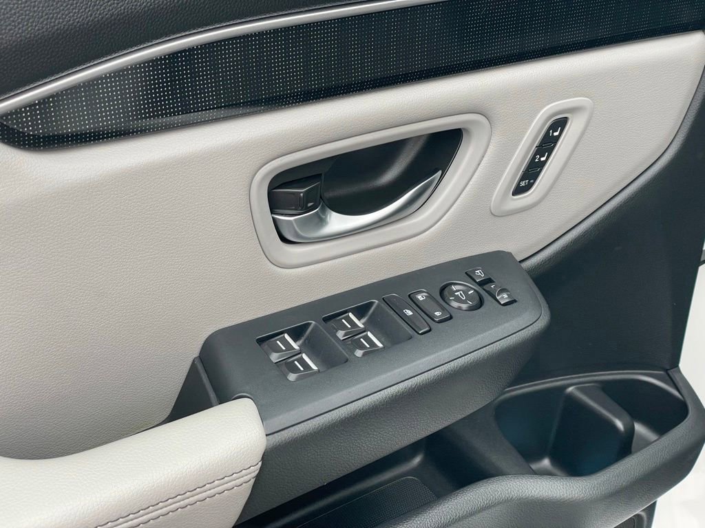 Used 2023 Honda Pilot Elite image 15