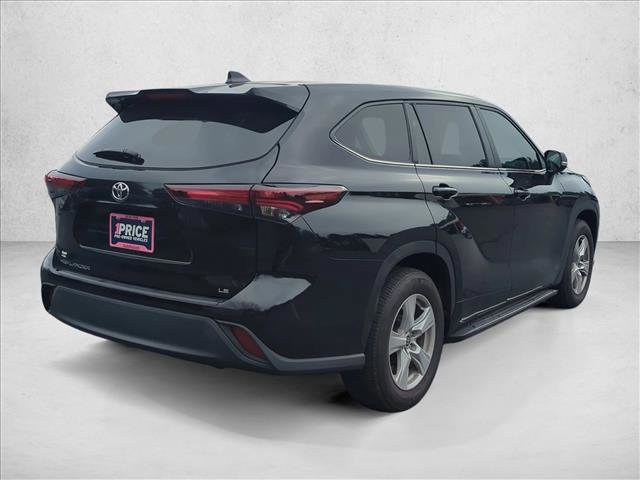 Certified 2024 Toyota Highlander LE image 5