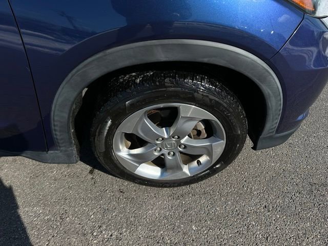 Used 2017 Honda HR-V LX image 27