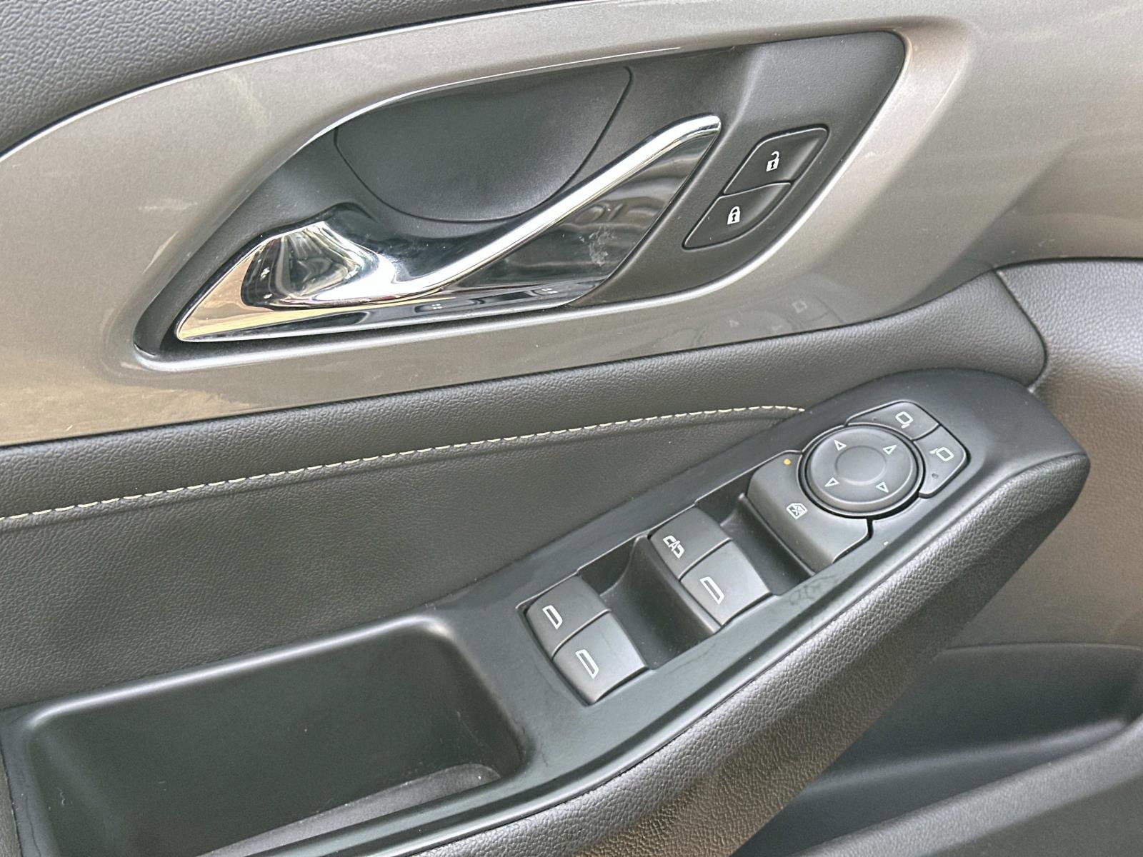 Certified 2023 Chevrolet Traverse LT image 16