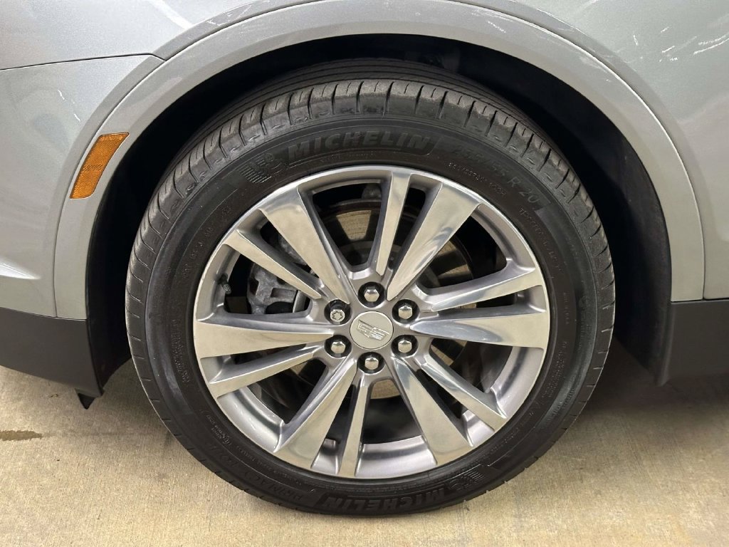 Used 2024 Cadillac XT5 Premium Luxury w/ LPO, Floor Liner Package AWD/4WD image 10