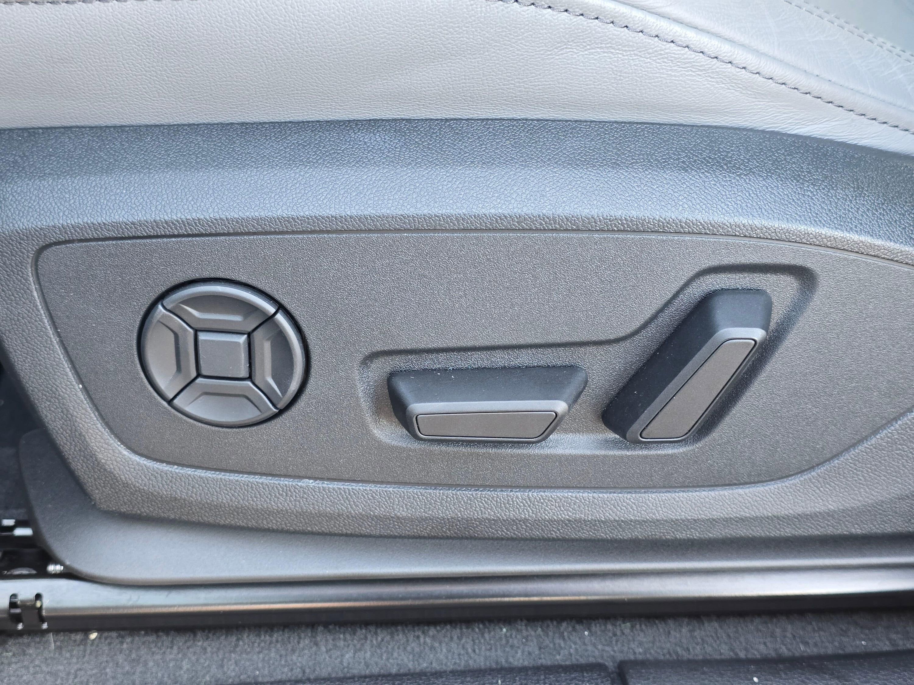 Used 2024 Audi Q3 2.0T Premium Plus image 35