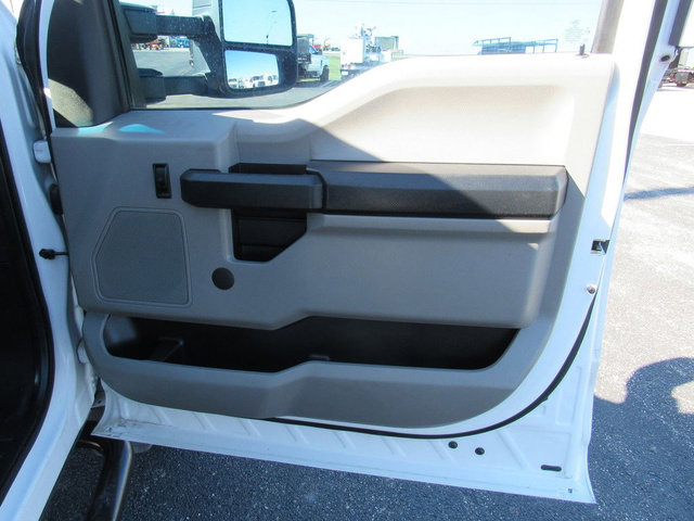 Used 2018 Ford F450 XL w/ XL Value Package image 13