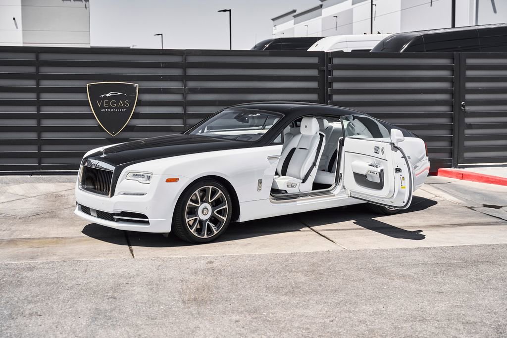 Used 2019 Rolls-Royce Wraith RWD image 5