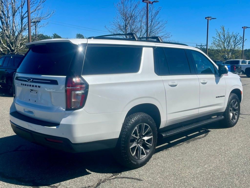 Certified 2023 Chevrolet Suburban Z71 w/ Luxury Package AWD/4WD image 6