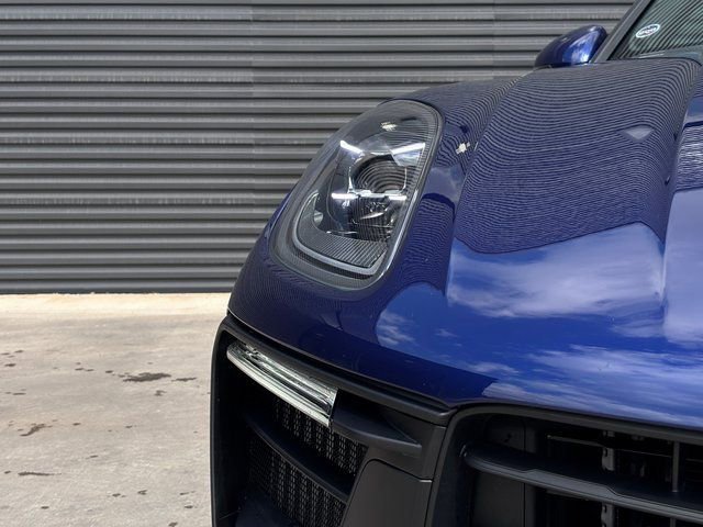 Certified 2024 Porsche Macan GTS image 12