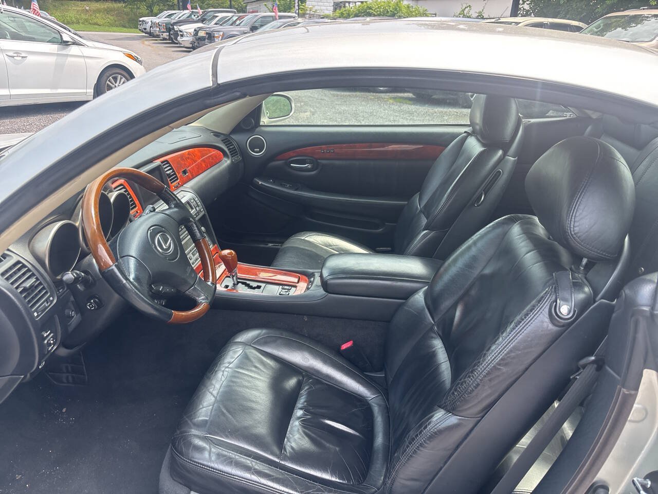 Used 2002 Lexus SC 430 Convertible RWD image 12