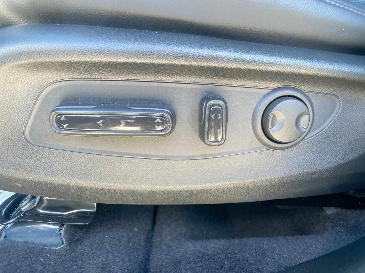 Used 2024 Honda CR-V EX-L image 13