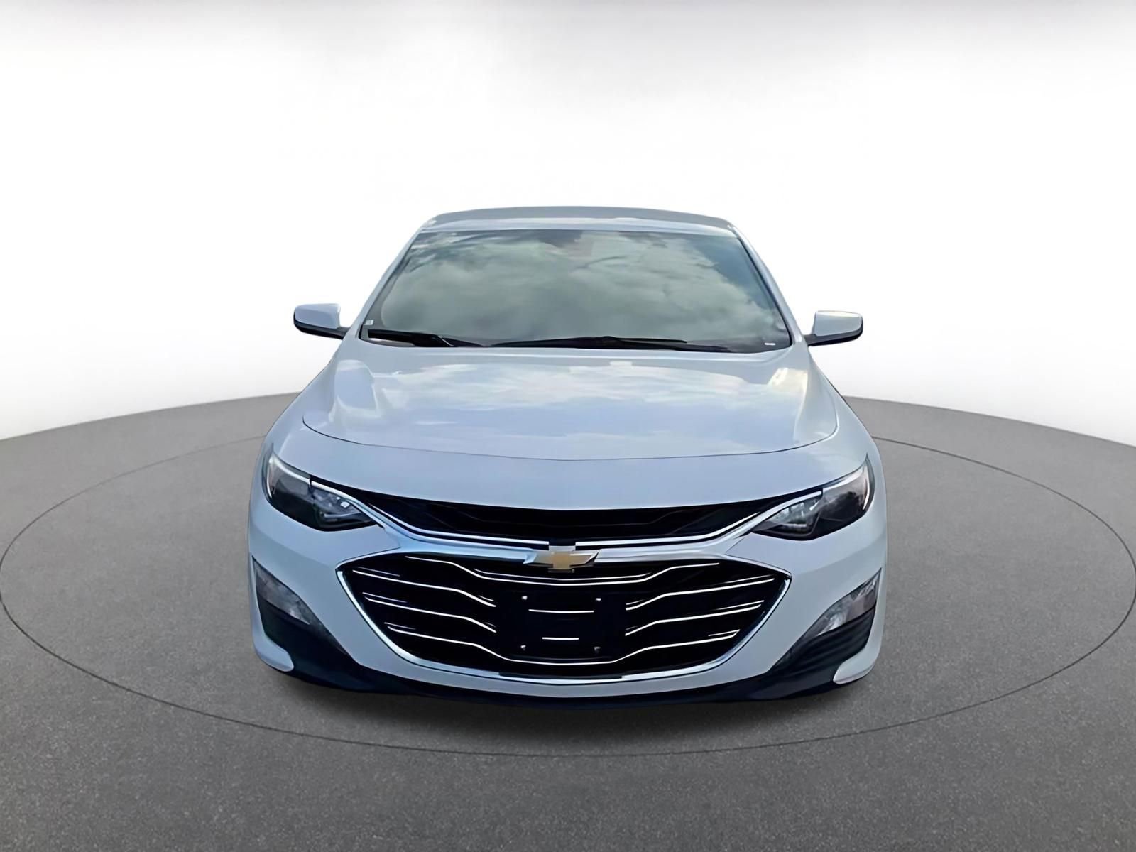 Used 2024 Chevrolet Malibu LT FWD image 4