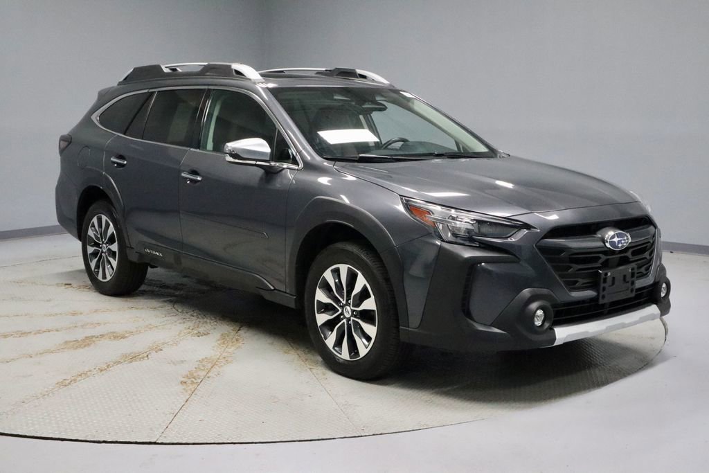 Used 2023 Subaru Outback Touring XT AWD/4WD image 1