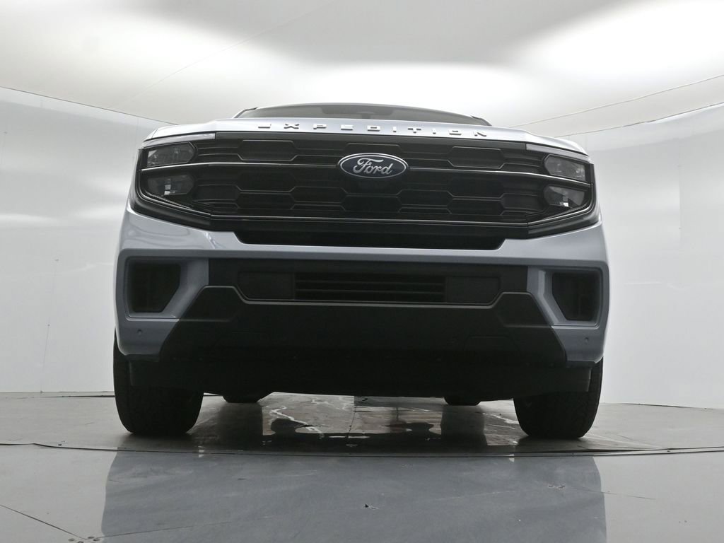 Certified 2025 Ford Expedition Active image 46