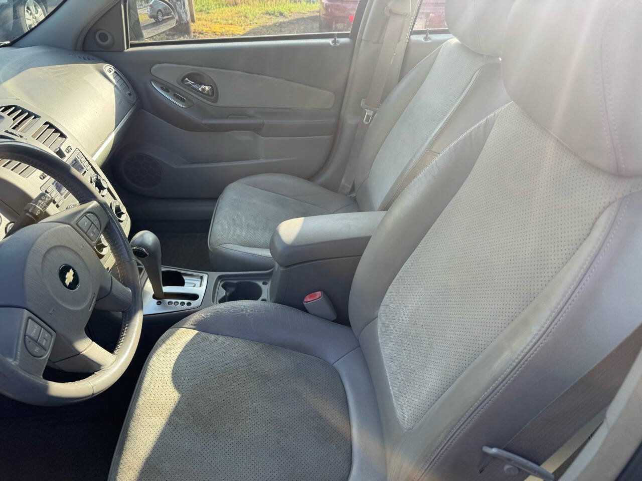 Used 2004 Chevrolet Malibu LT w/ Preferred Equipment Group FWD image 25