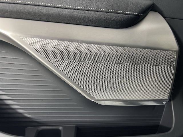 Used 2026 Cadillac Vistiq Sport w/ LPO, Floor Liner Package AWD/4WD image 24