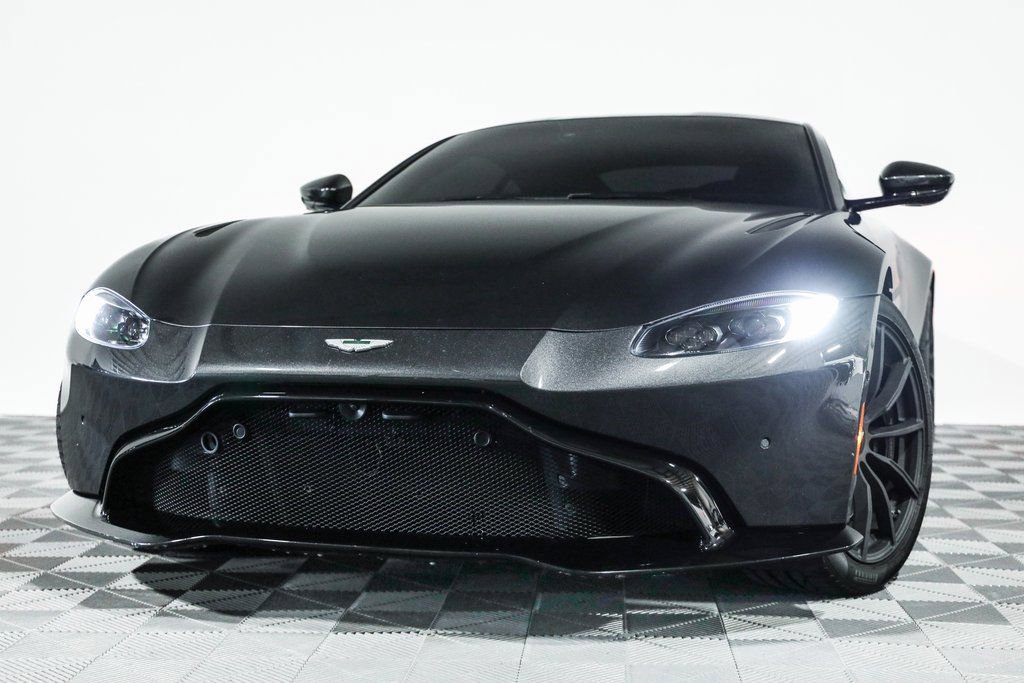 Used 2020 Aston Martin V8 Vantage Coupe image 12