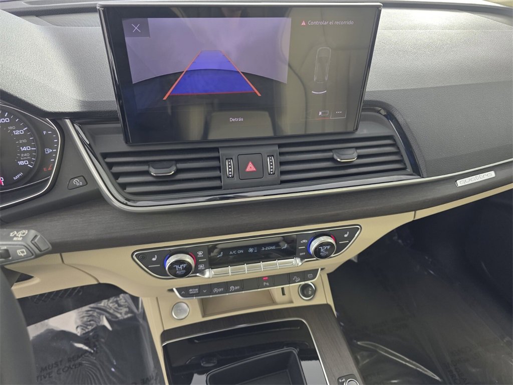 Used 2024 Audi Q5 2.0T Premium image 22