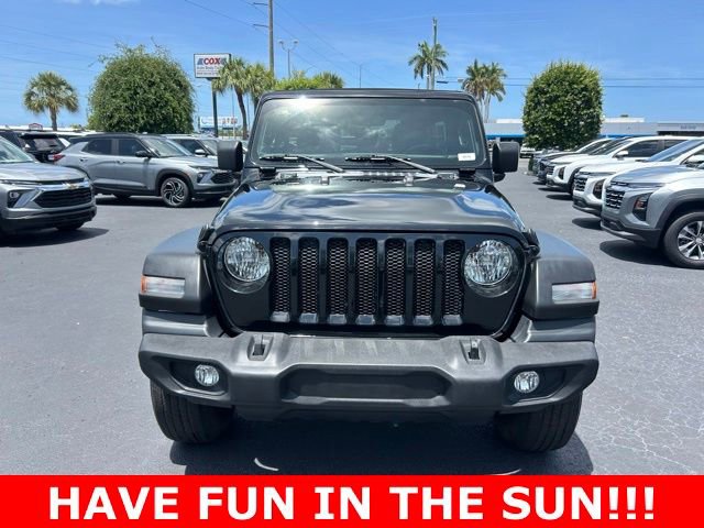 Used 2022 Jeep Wrangler Unlimited Sport w/ Sun And Sound Package AWD/4WD video 2