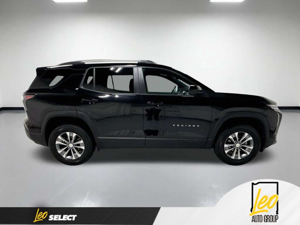 Used 2025 Chevrolet Equinox LT w/ Convenience Package II FWD image 6