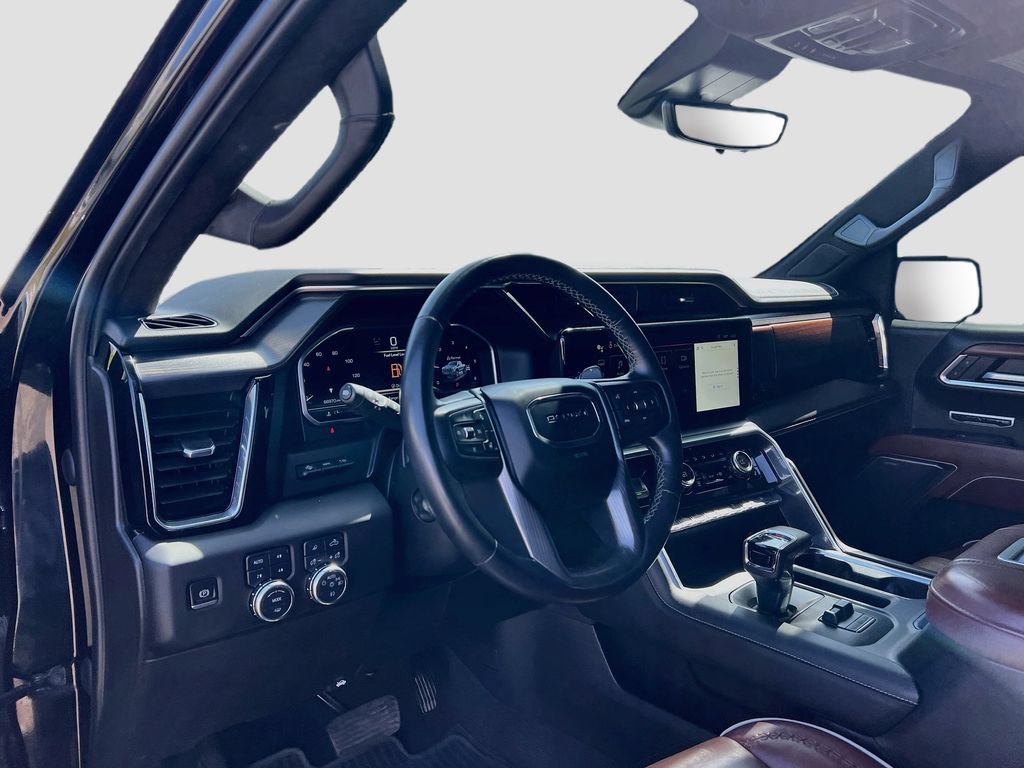 Used 2022 GMC Sierra 1500 Denali Ultimate AWD/4WD image 9
