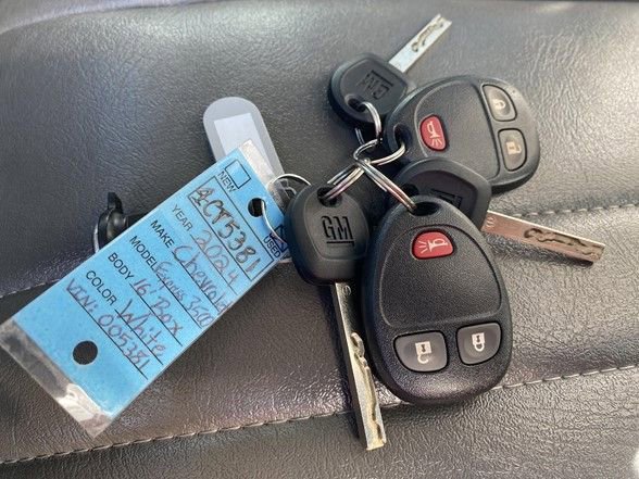 Used 2024 Chevrolet Express 3500 w/ Power Convenience Package image 42