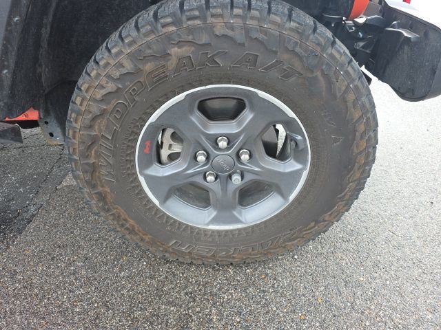 Used 2023 Jeep Gladiator Rubicon w/ Cold Weather Group image 10