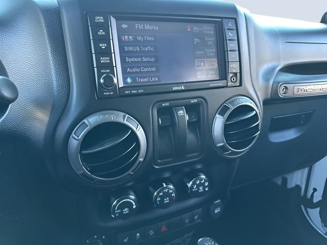Used 2013 Jeep Wrangler Sahara AWD/4WD image 15