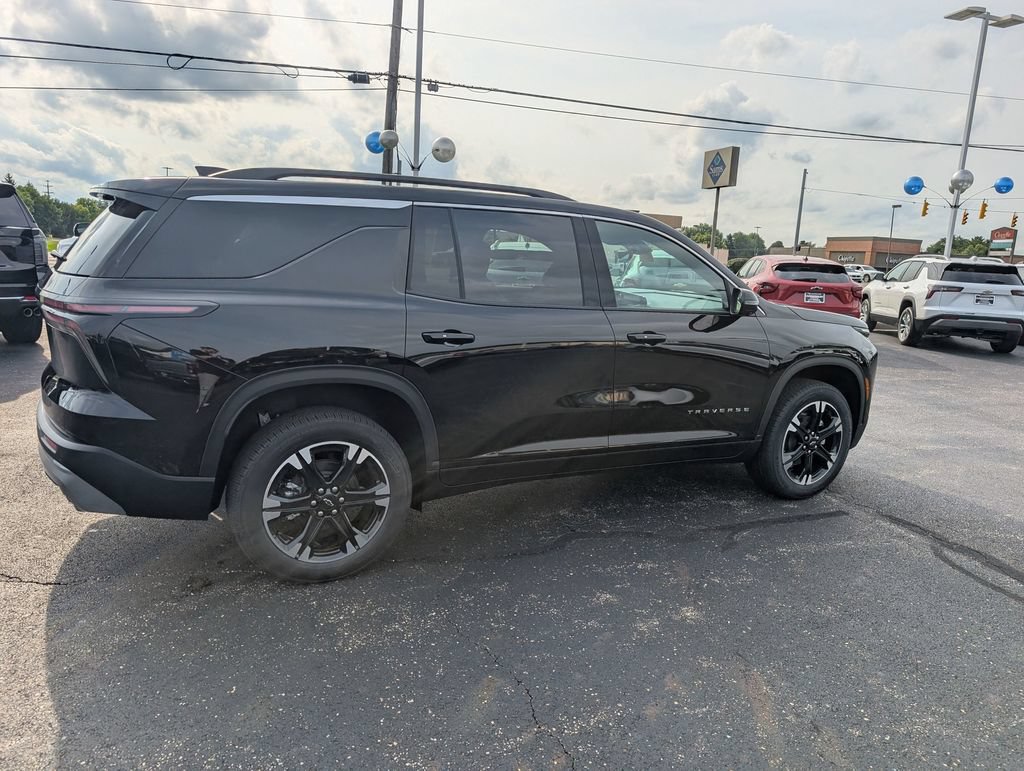 New 2027 Chevrolet Traverse LT w/ Sun and Wheel Package AWD/4WD image 9