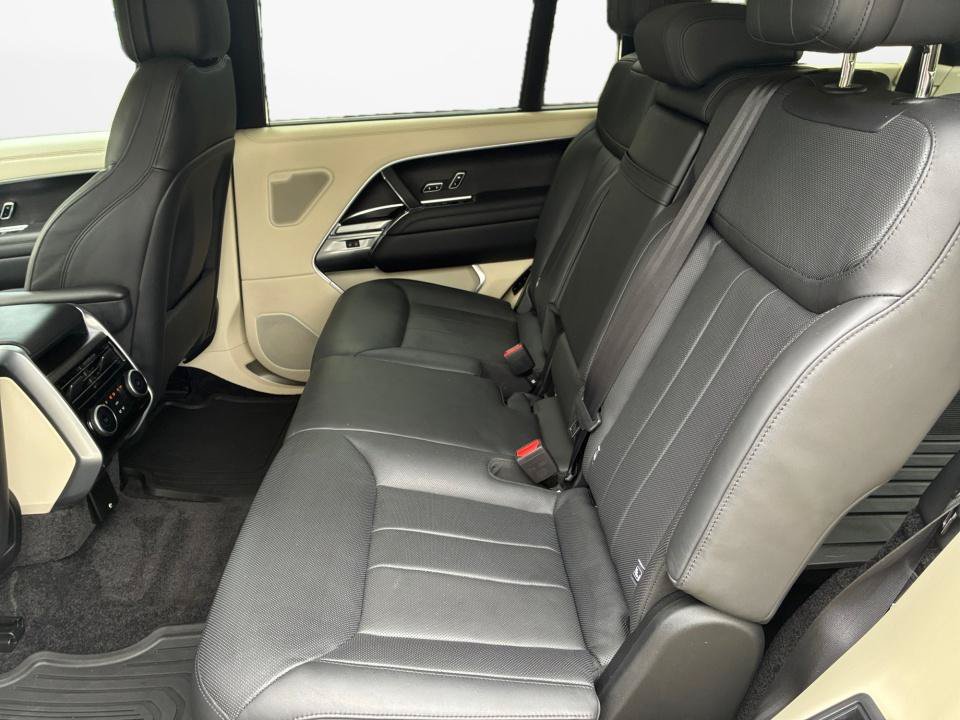 Certified 2022 Land Rover Range Rover Long Wheelbase SE AWD/4WD image 13