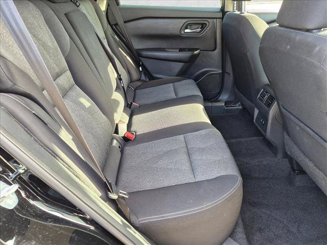 Used 2024 Nissan Rogue SV FWD image 18