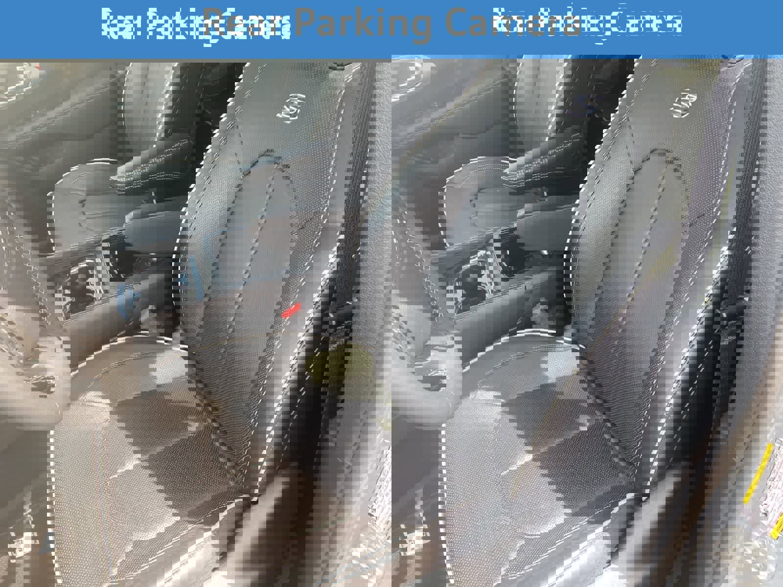 Used 2023 Chrysler Pacifica Limited w/ Uconnect Theater Family Group image 13