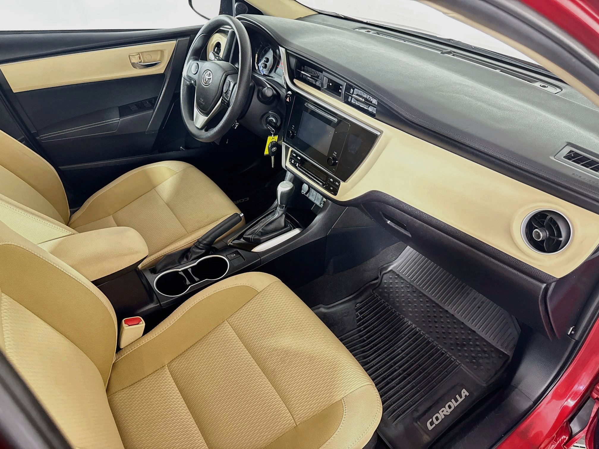 Certified 2018 Toyota Corolla LE FWD image 26