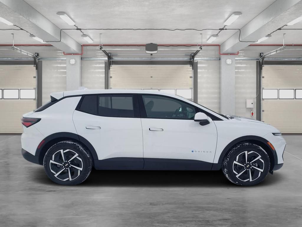 New 2026 Chevrolet Equinox EV LT image 9