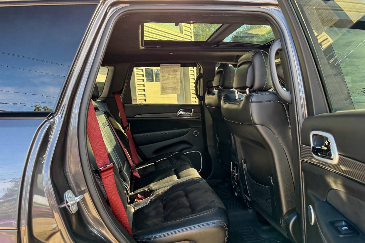 Used 2021 Jeep Grand Cherokee SRT AWD/4WD image 13