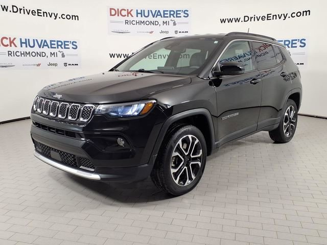 Used 2023 Jeep Compass Limited image 1