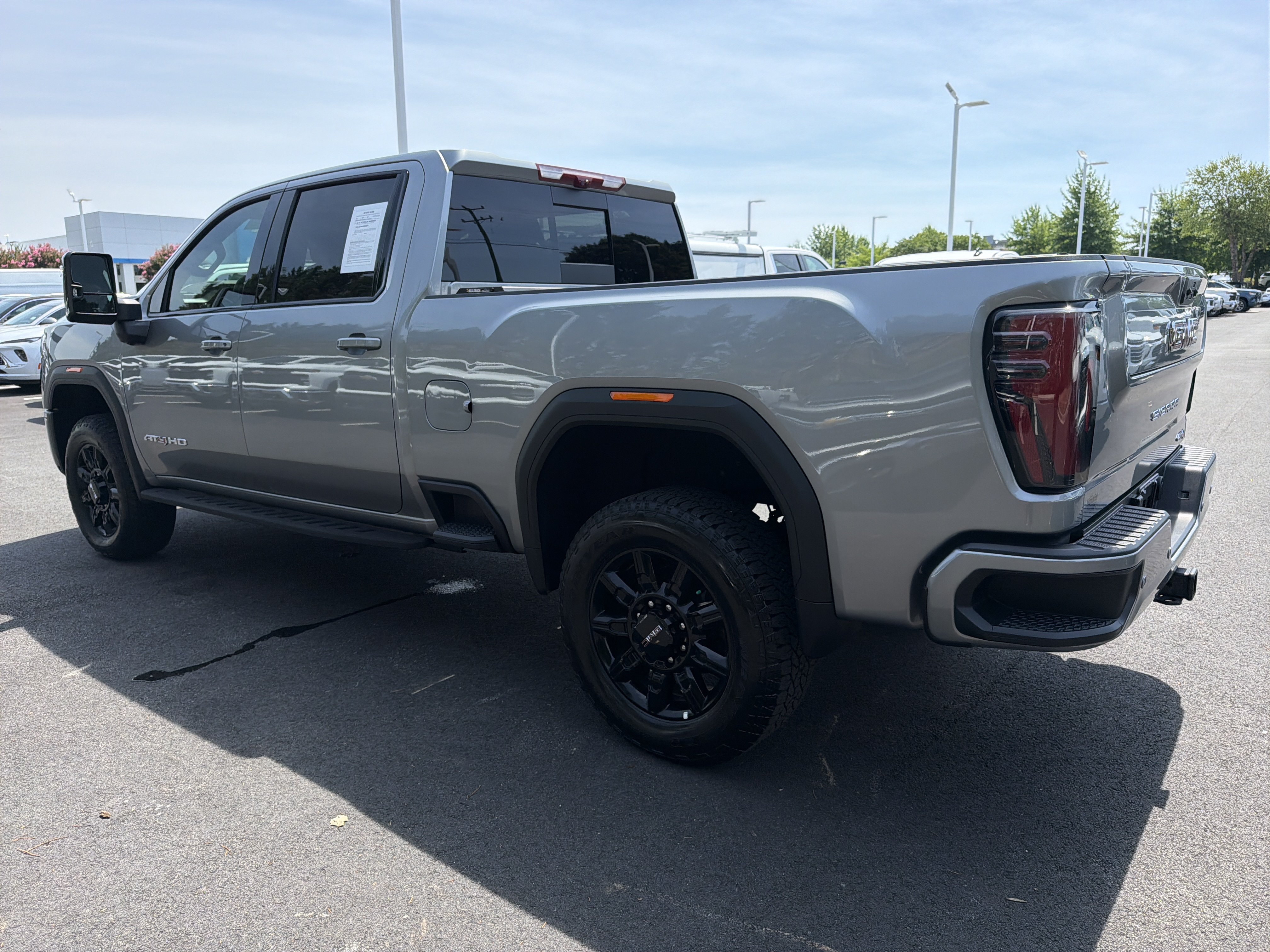 Used 2026 GMC Sierra 2500 AT4 w/ AT4 Premium Plus Package AWD/4WD image 8